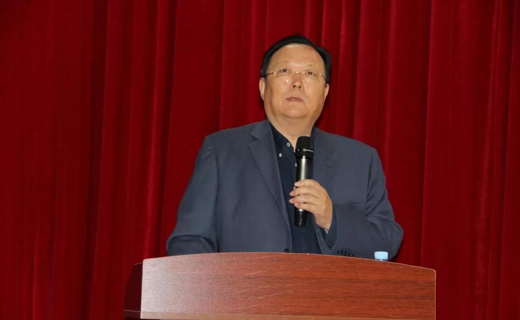 岳忠田的城市田园生活与温馨友情的最新日常