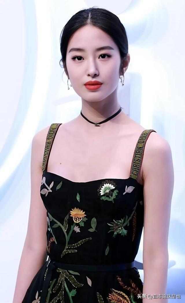 演员钰探寻隐秘宝藏，小巷特色小店的奇妙之旅