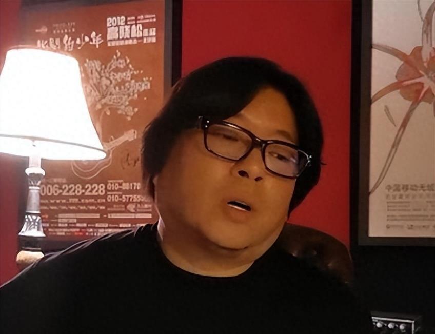 华晨宇最新短发，自然美景与心灵之旅的交融展现