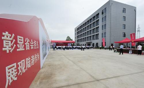 向塘最新动态，科技重塑生活，未来之光体验之旅