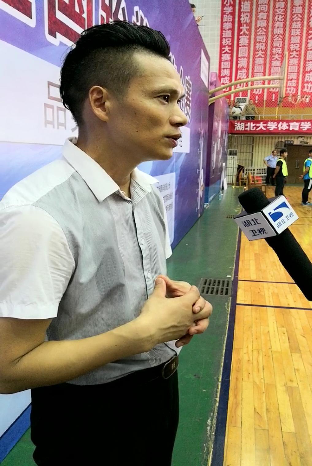 武汉最新实况，城市温情与友情的温馨小插曲