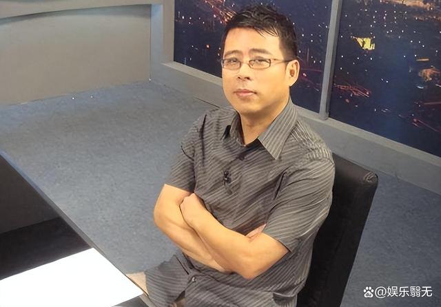 阿丘最新微博，社交媒体时代的言论自由与责任探讨
