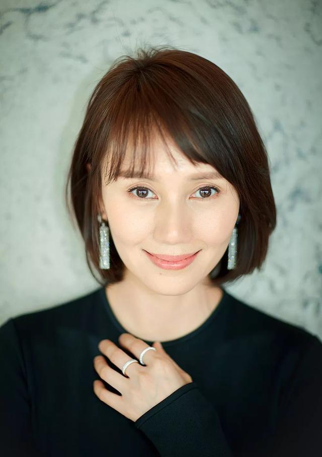 女士最新短发时尚潮流与个人立场的探讨图片集