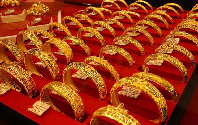 最新黄金回收价格老凤祥，科技重塑黄金价值，引领未来生活体验