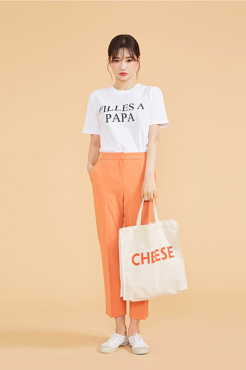 最新韩版服装，时尚潮流的背景、影响与地位分析