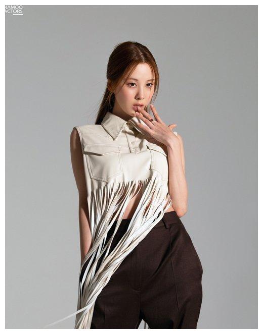 徐贤最新图片,展现变化、学习与自信的力量