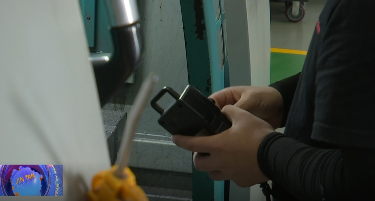 澳门三期内必出一期,科学分析严谨解释_JUI23.933体验版