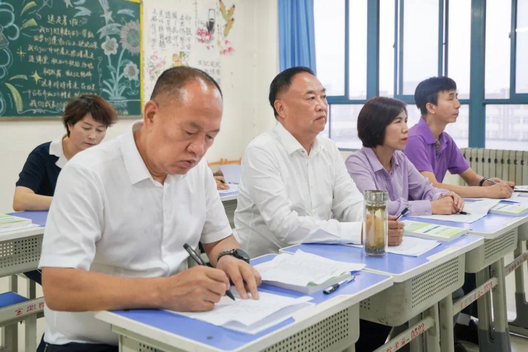 49资料免费大全2023年,数据引导执行策略_YGW27.768本地版