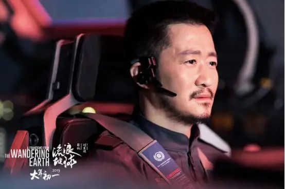 吴京最新片酬与探索自然美景之旅，内心的宁静之地