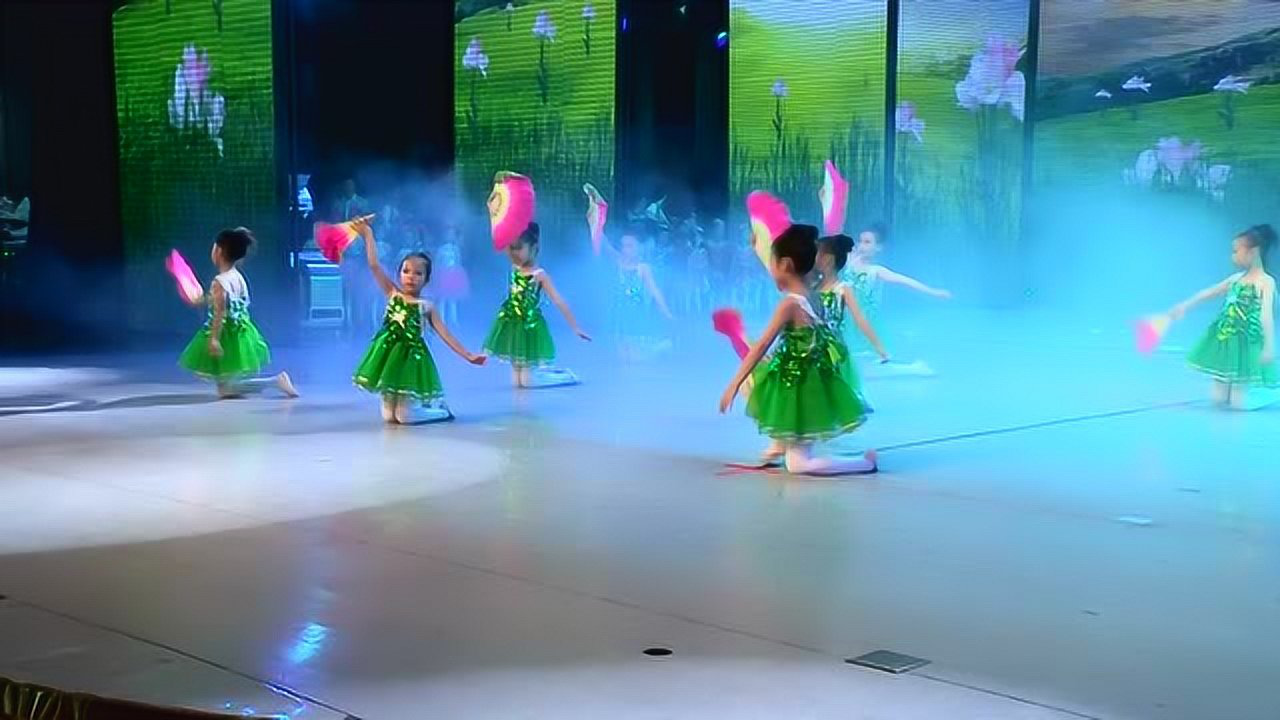 最新少儿舞蹈春晓,科技与舞蹈的完美结合展示