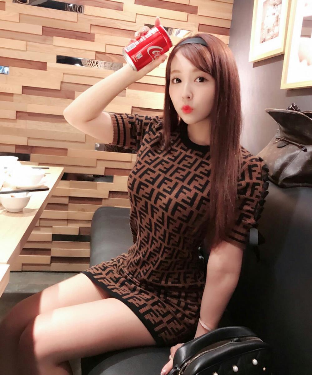 三上悠亚最新作品番号,涉黄问题的道德伦理与法律红线探讨。