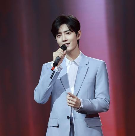 肖战最新应援点亮科技之光,新品璀璨,生活因你而精彩