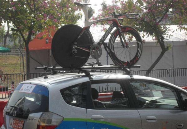 科技引领交通新时代,最新交规扣分APP助力安全智能生活