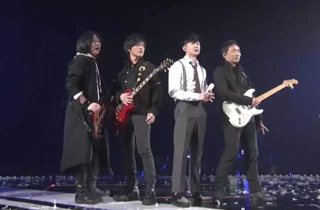 林俊杰最新翻唱歌曲，小巷深处的音乐与美食之旅