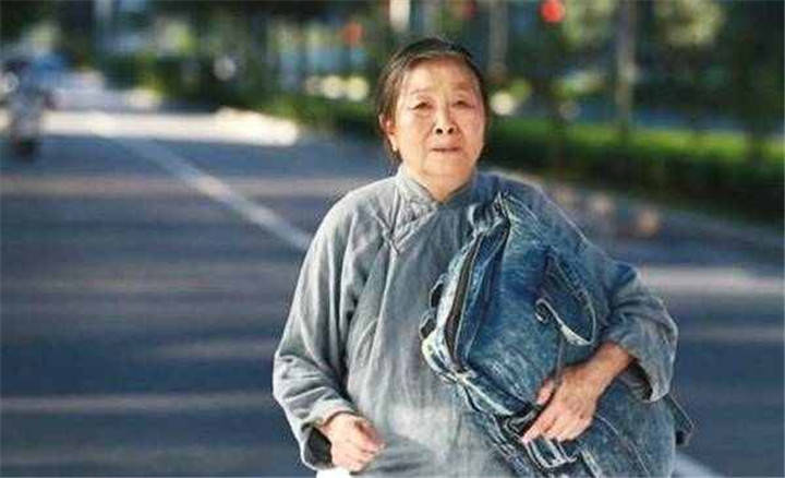 丑娘演员名字揭秘与智能产品体验之旅