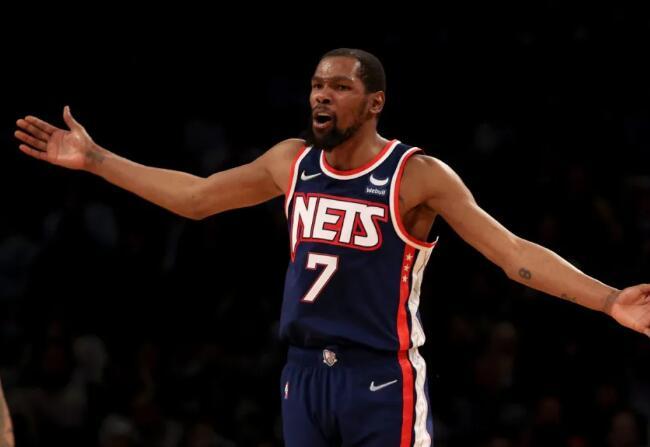 选秀明星的舞台璀璨之旅,你追了吗?