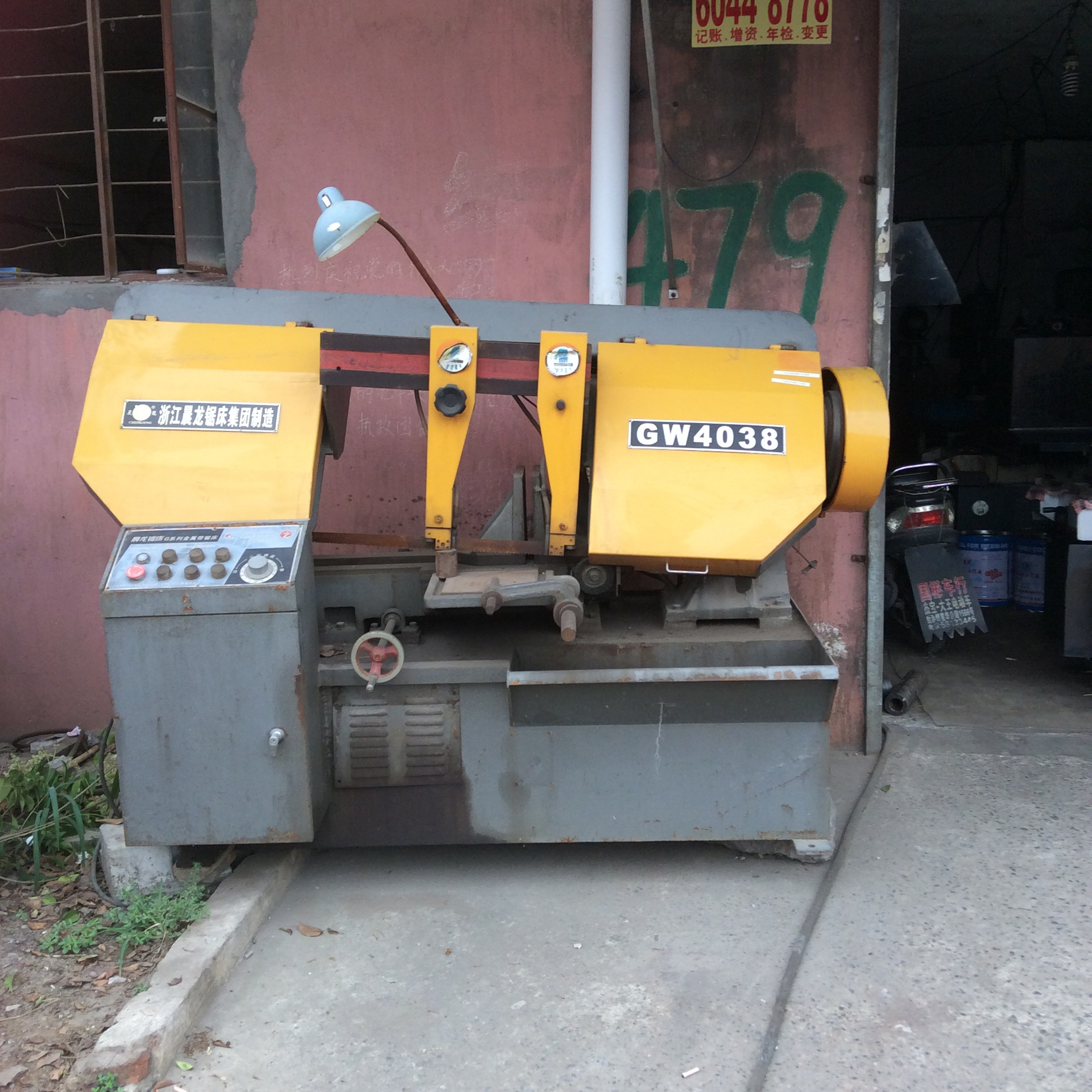 带锯师傅最新招聘信息,探寻小巷中的精湛手艺工匠