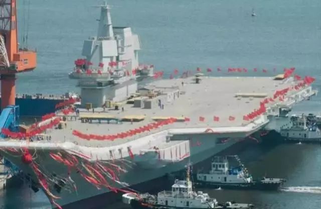 国产航母巨轮破浪前行，最新动态揭秘时代进展