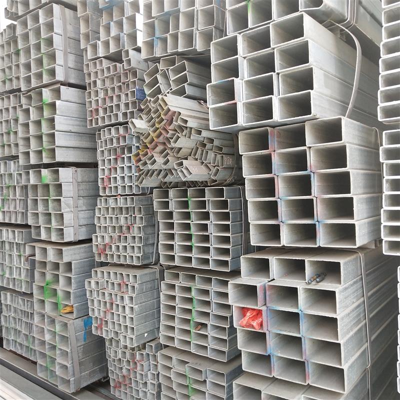 关于6米铝合金方管价格表的探讨与解析