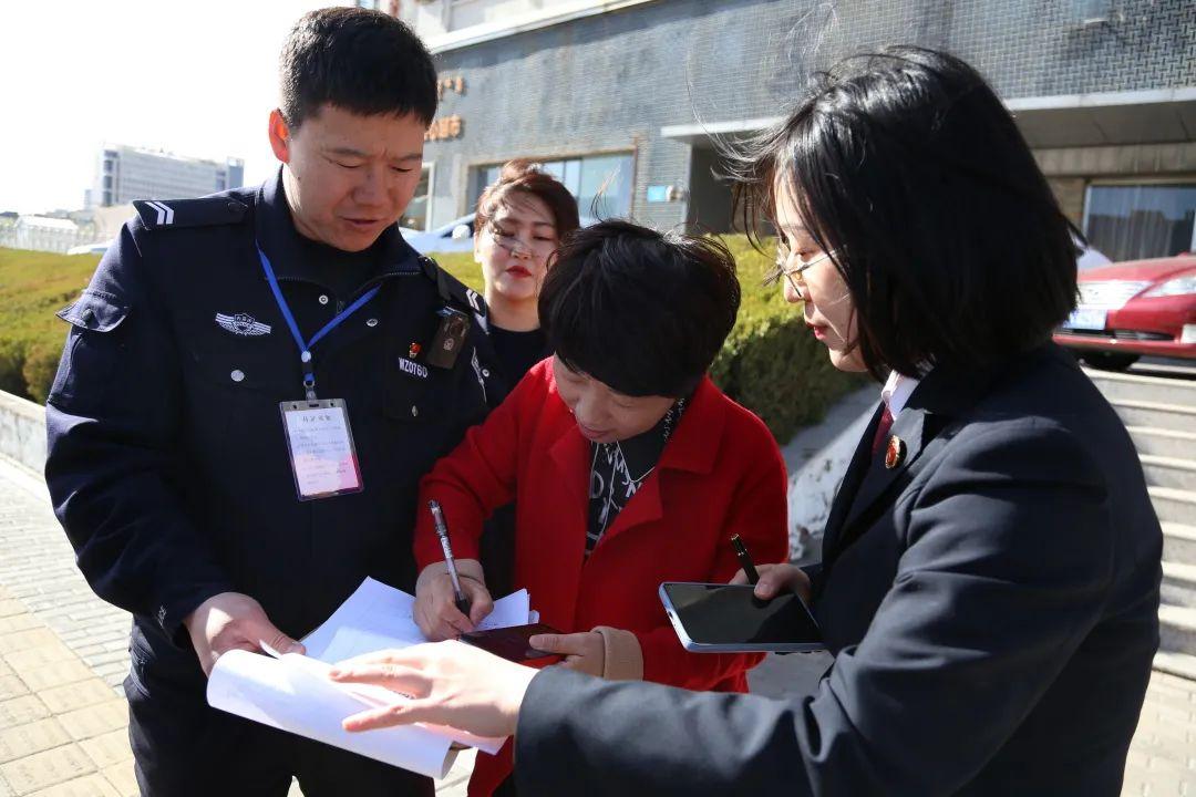 最新警用刀具,科技之光,守护安全的力量,展现尖端科技的力量