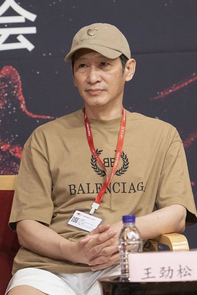 劲松演员，演技与魅力的卓越融合风采展示