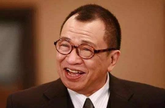 许绍雄，香港演艺之路的璀璨之星