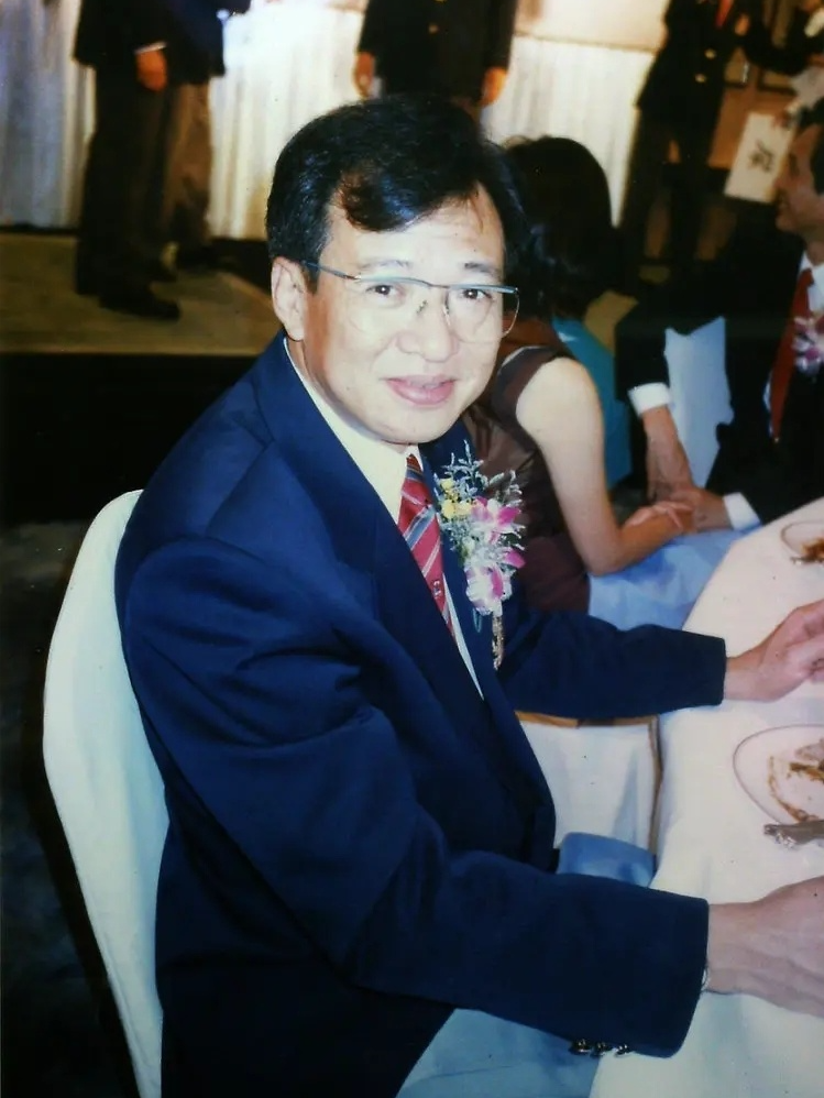 许绍雄,香港演艺之路的璀璨之星