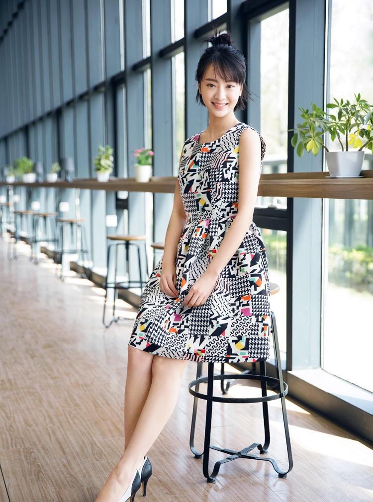 白鹿原白灵小演员与科技融合，前沿科技产品体验之旅
