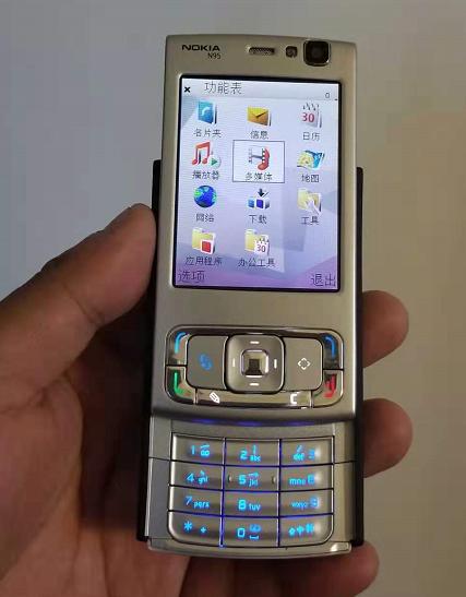 诺基亚新手机上市,传递爱与陪伴的力量,温馨相伴伴你行