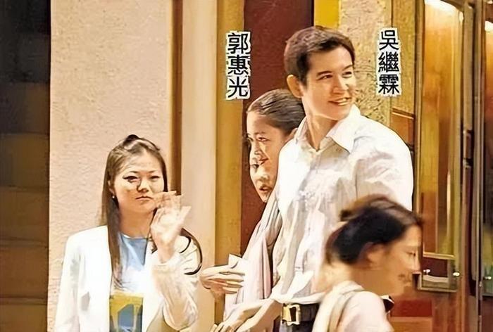 豪门宠爱，甜蜜婚姻的成长励志之旅