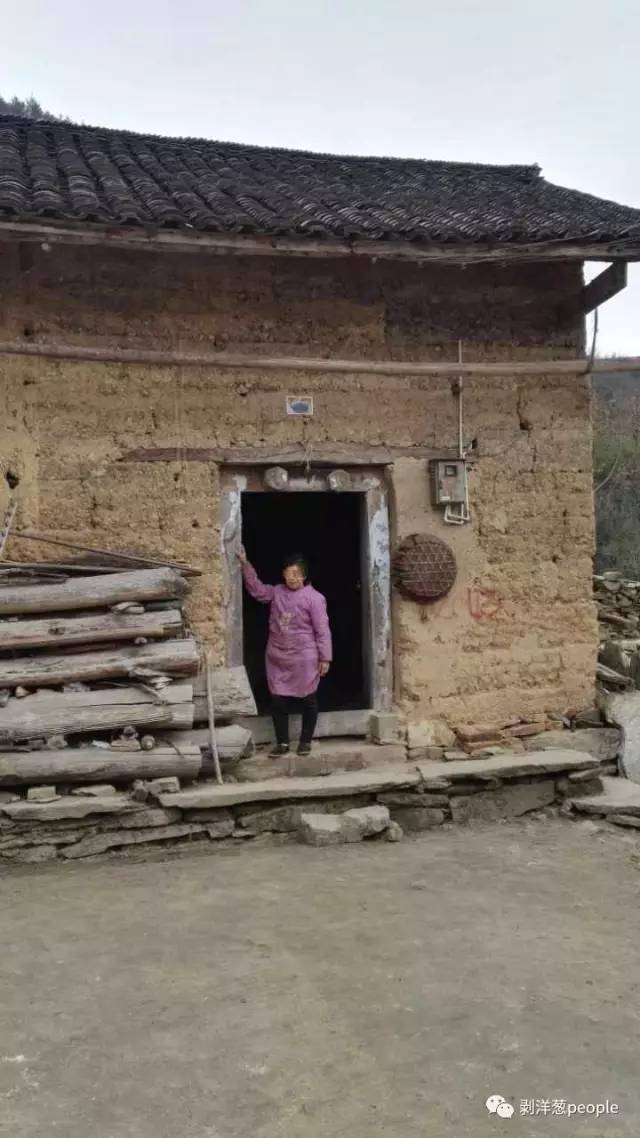 四川达州最新杀人案背后的逆境与学习的力量，自信如何铸就？