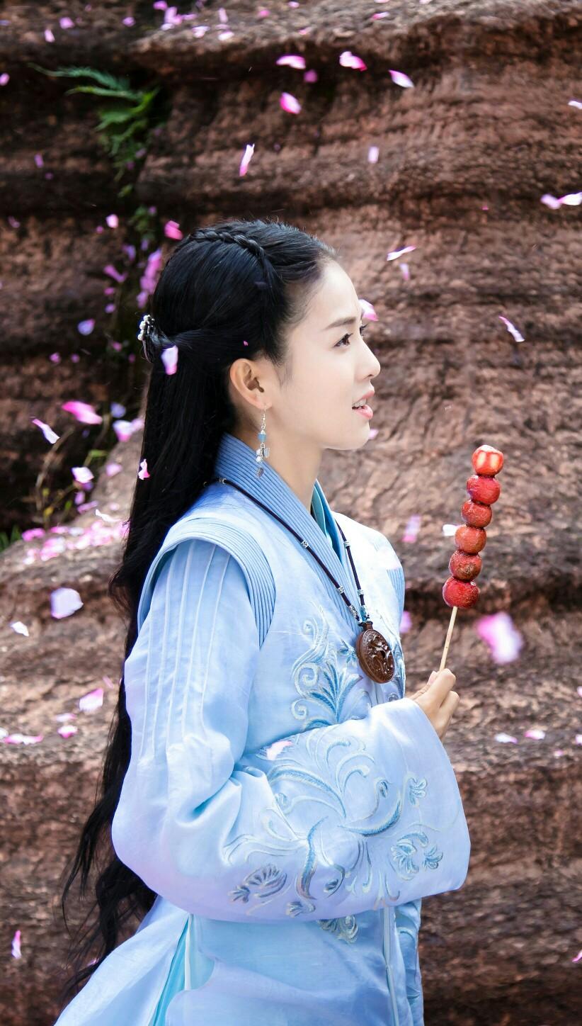 白鹿演员照片分享，自然之旅的心灵探寻与宁静之寻