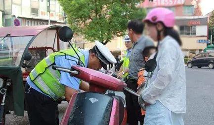 四轮电动车最新政策,未来出行的规范与趋势展望