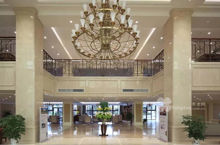 时代背景下的上海高档养老院价格深度探析