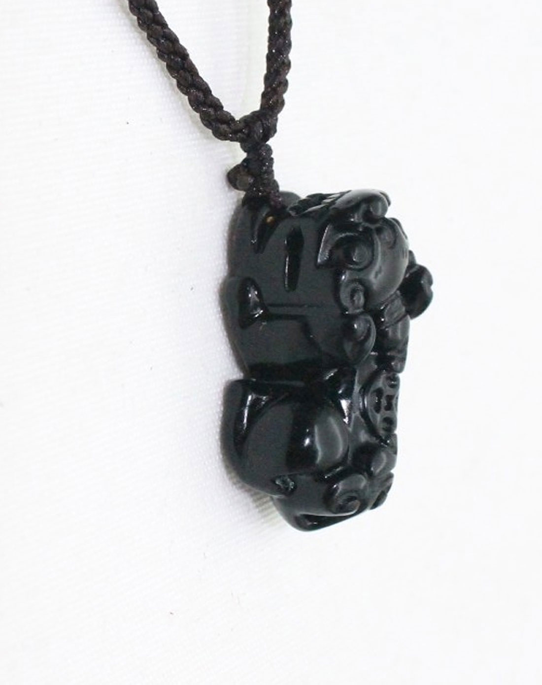 黑曜石貔貅吊坠价格深度解析与观点阐述