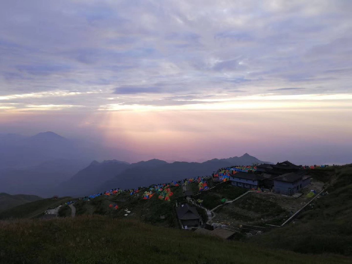 萍乡武功山最新动态,登山攻略与技能学习指南