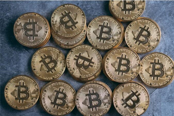 维卡币最新动态与友情故事的交织时刻