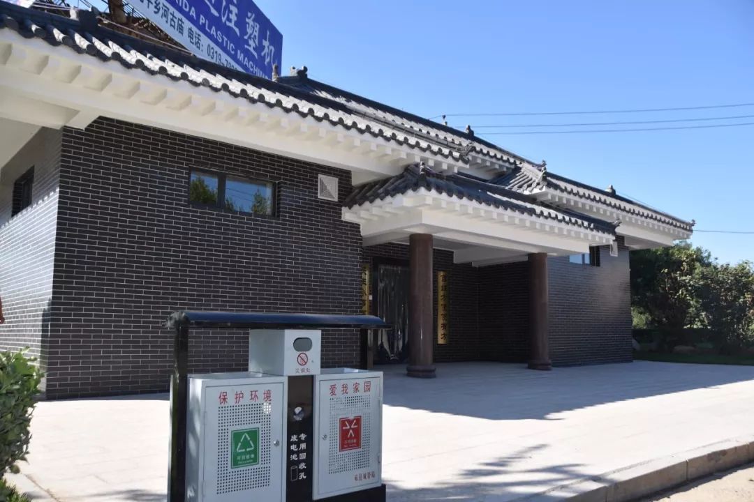最新公厕的奇妙日常探索