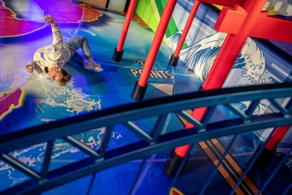 最新跑酷视频大放送,炫酷动作一览无遗