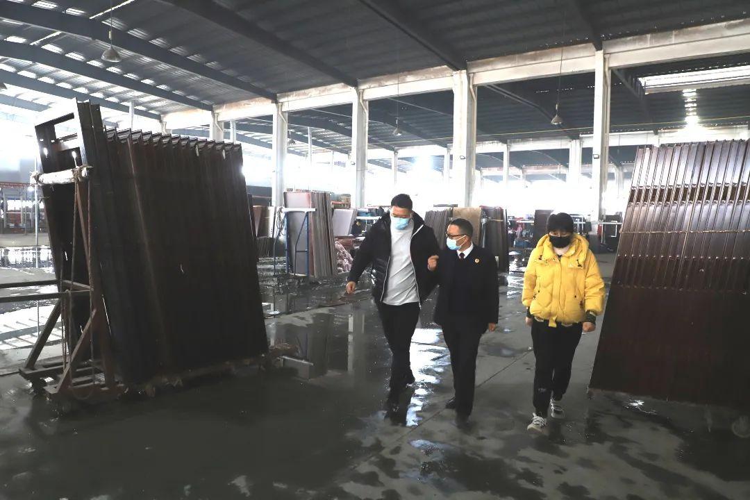 浙江众成最新消息，夏日奇遇展现温馨时刻