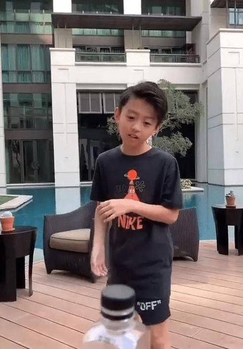 谢振南最新视频,变化中的学习之旅,自信展现成就感的源泉